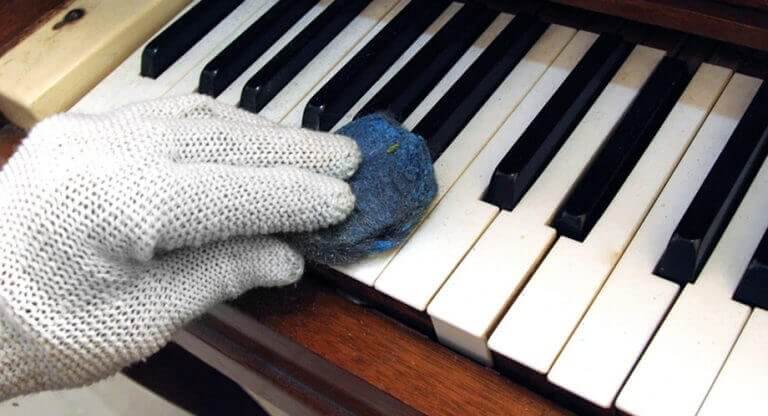 The-Piano-Man-Response-to-CoronaVirus